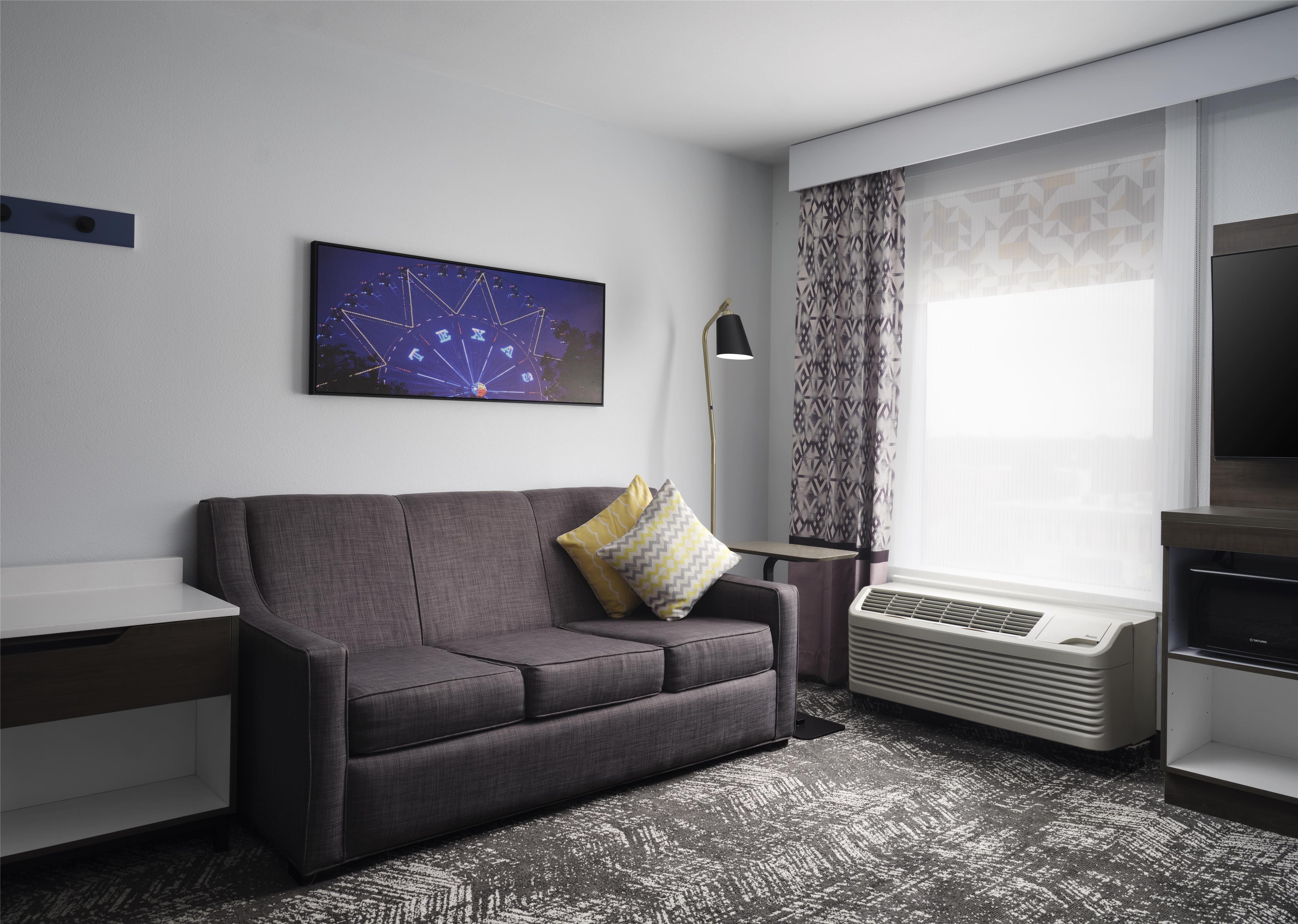 Guest room