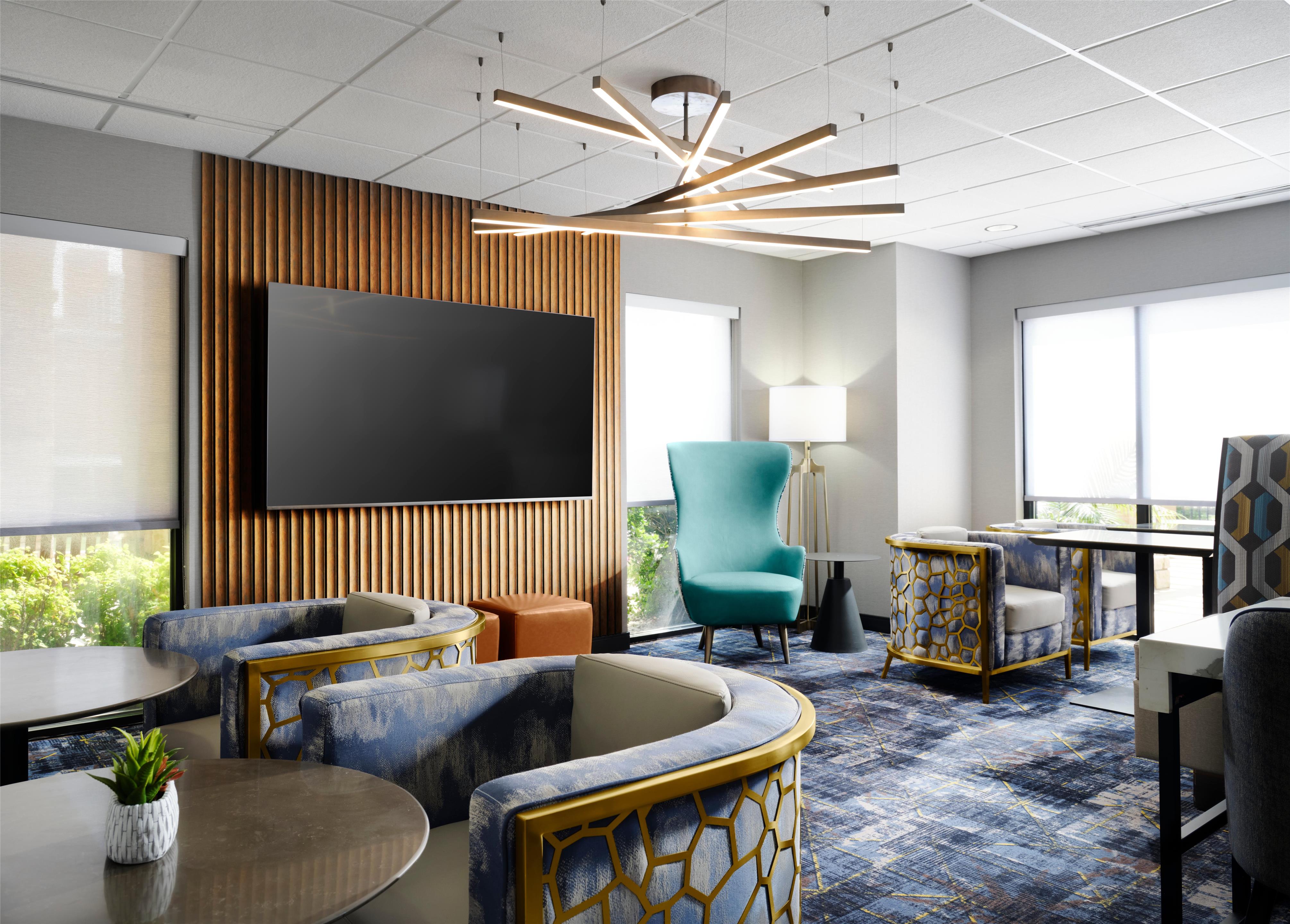 Lobby | Hampton Inn & Suites Dallas-DFW ARPT W-SH 183 Hurst