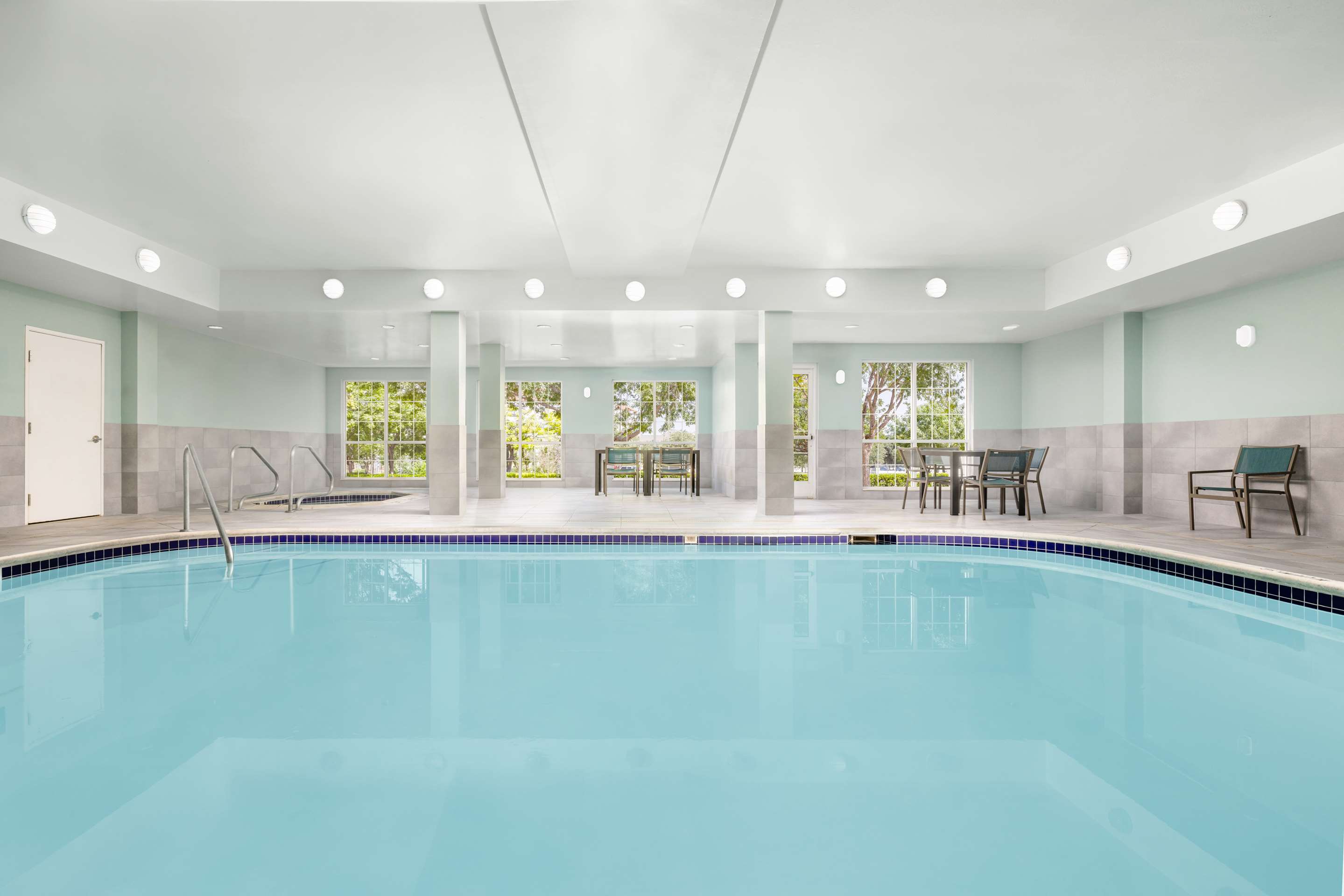 Pool | Homewood Suites by Hilton Dallas-DFW Airport N-Grapevine