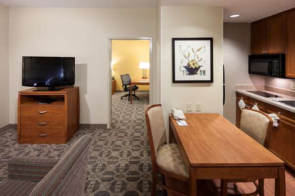  - Homewood Suites by Hilton DFW Airport North Irving