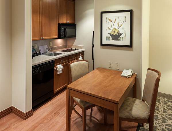  - Homewood Suites by Hilton DFW Airport North Irving