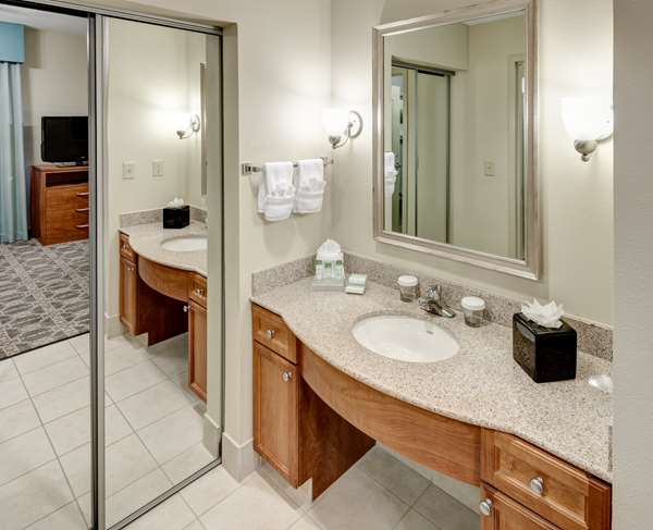  - Homewood Suites by Hilton DFW Airport North Irving