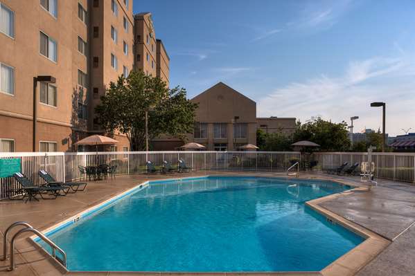 Pool - Homewood Suites by Hilton Market Center Dallas - I-35, Exit 432A