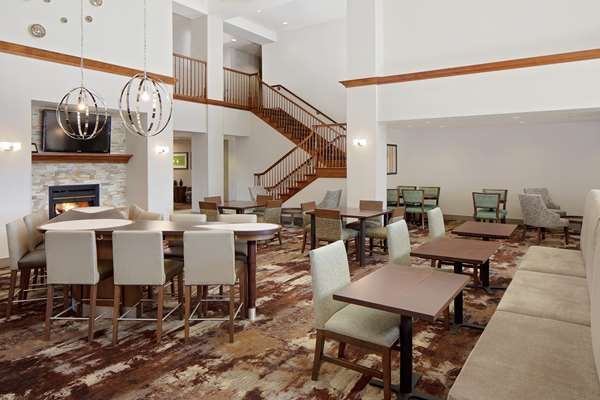  - Homewood Suites by Hilton Market Center Dallas - I-35, Exit 432A