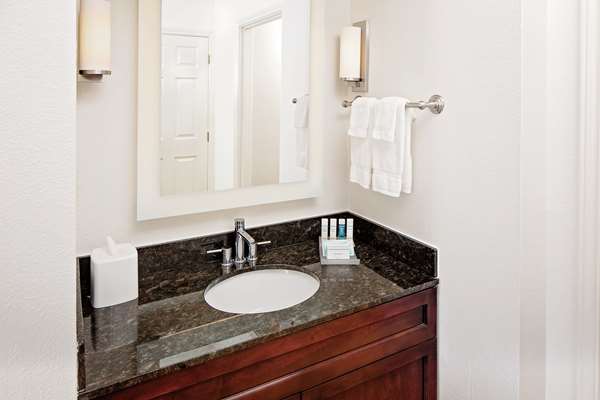  - Homewood Suites by Hilton Market Center Dallas - I-35, Exit 432A