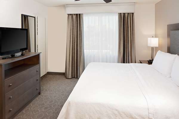  - Homewood Suites by Hilton Market Center Dallas - I-35, Exit 432A
