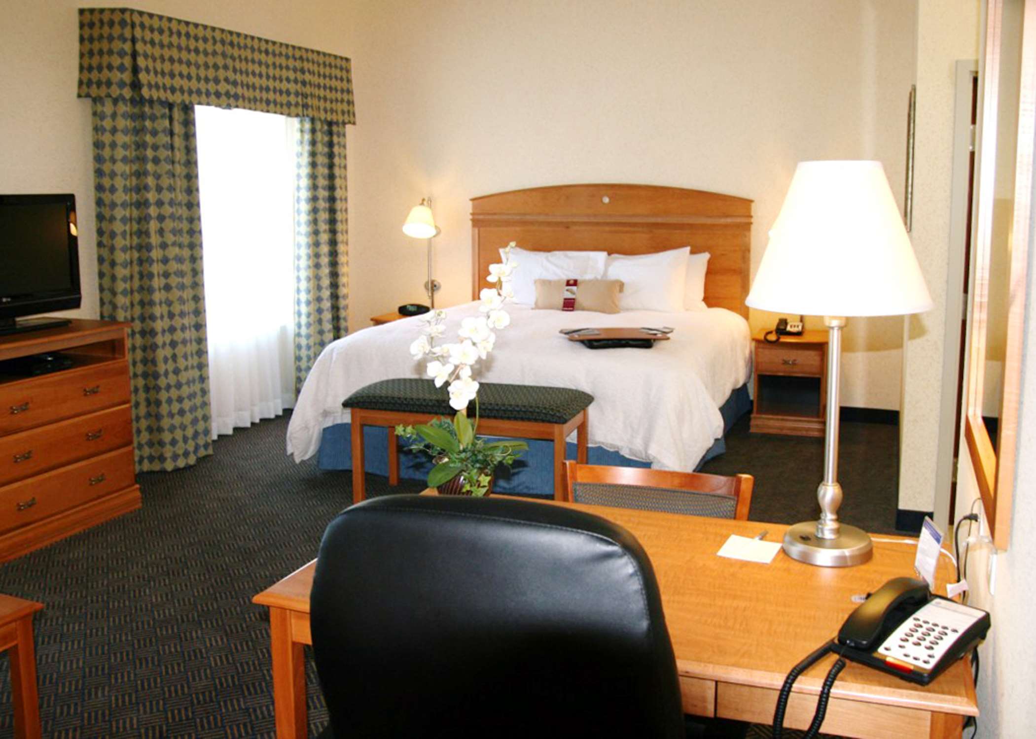 Guest room