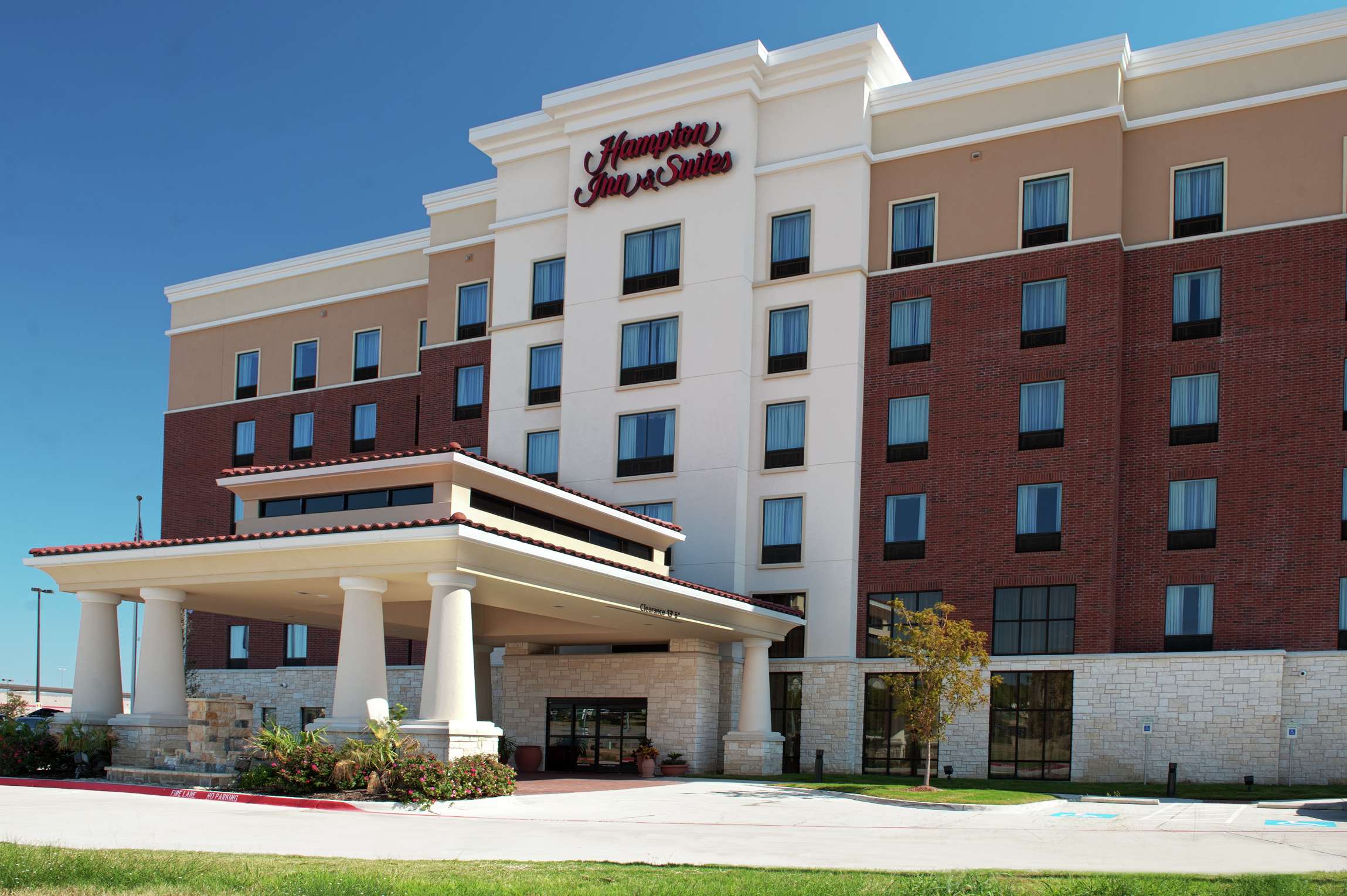Exterior | Hampton Inn & Suites Dallas/Lewisville-Vista Ridge Mall, TX