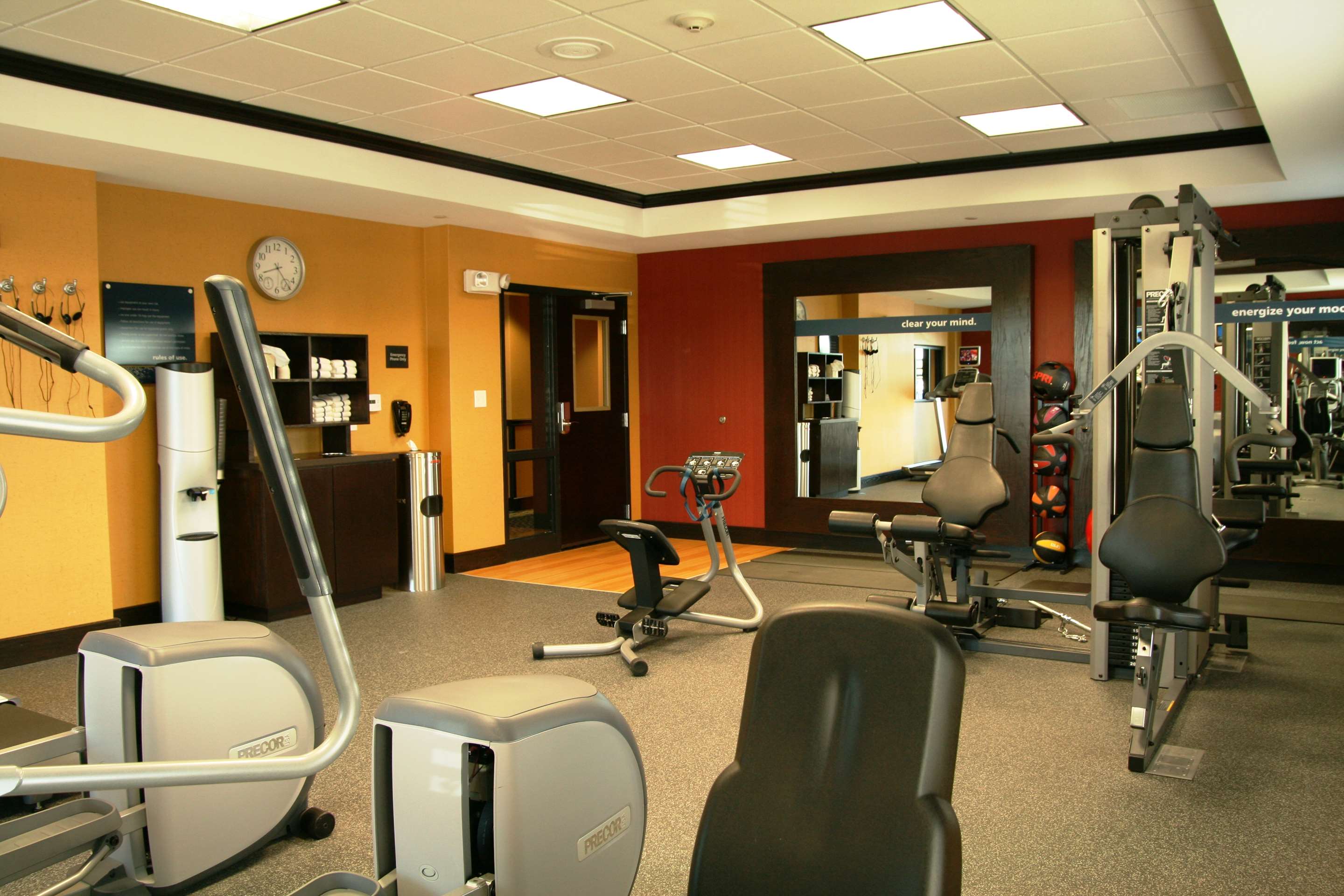 Pool | Hampton Inn & Suites Dallas/Lewisville-Vista Ridge Mall, TX