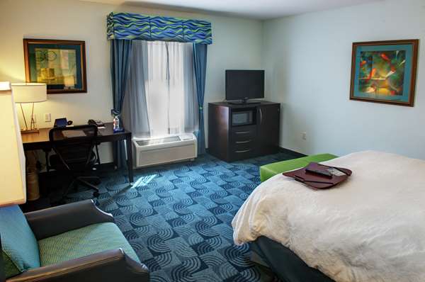  - Hampton Inn & Suites Vista Ridge Lewisville