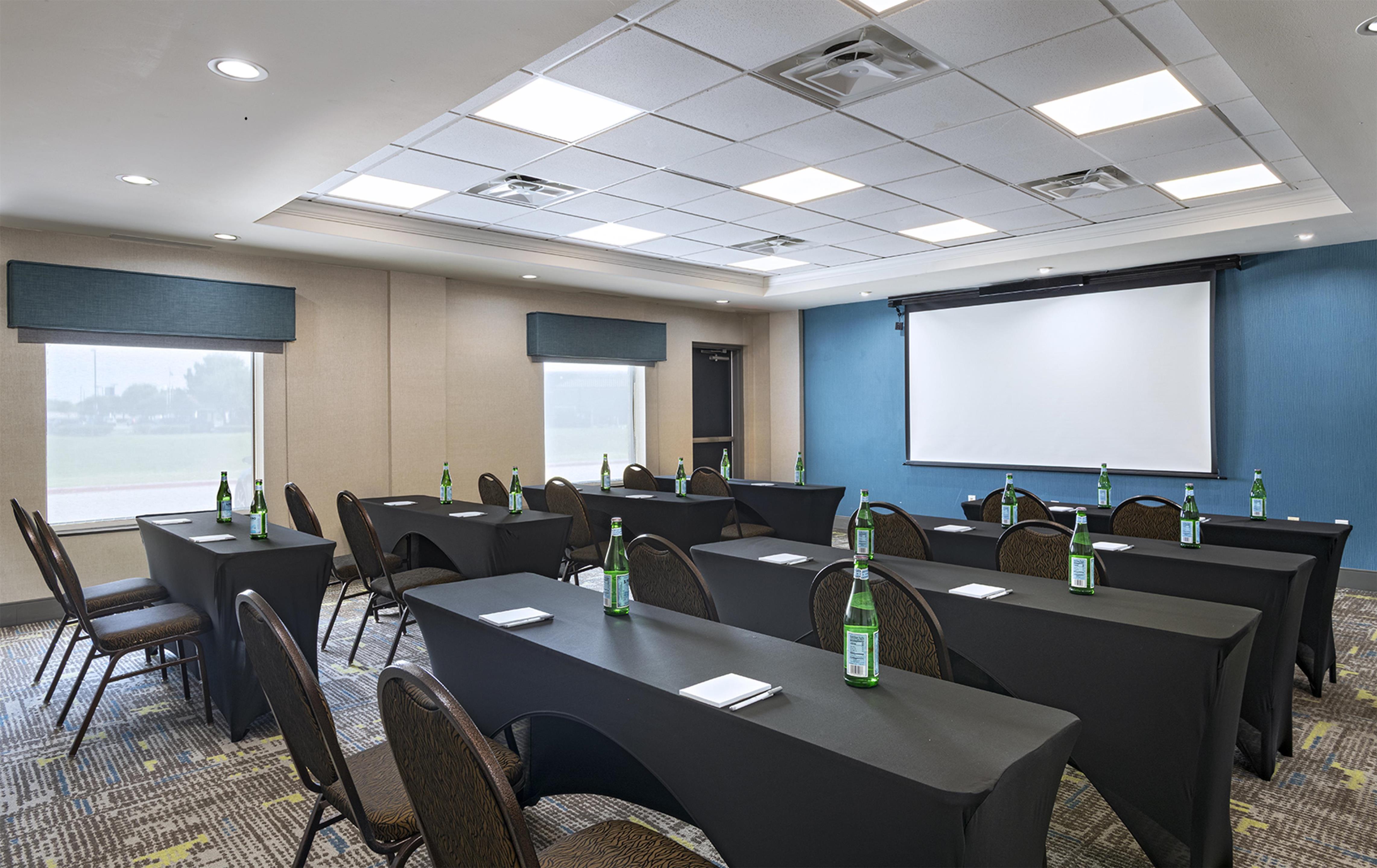 Meeting Room | Hampton Inn & Suites Dallas/Lewisville-Vista Ridge Mall, TX