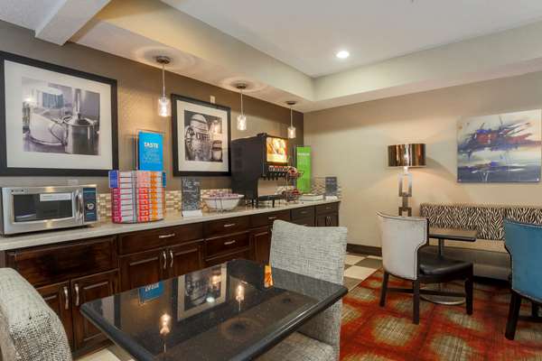 Restaurant - Hampton Inn Fairborn