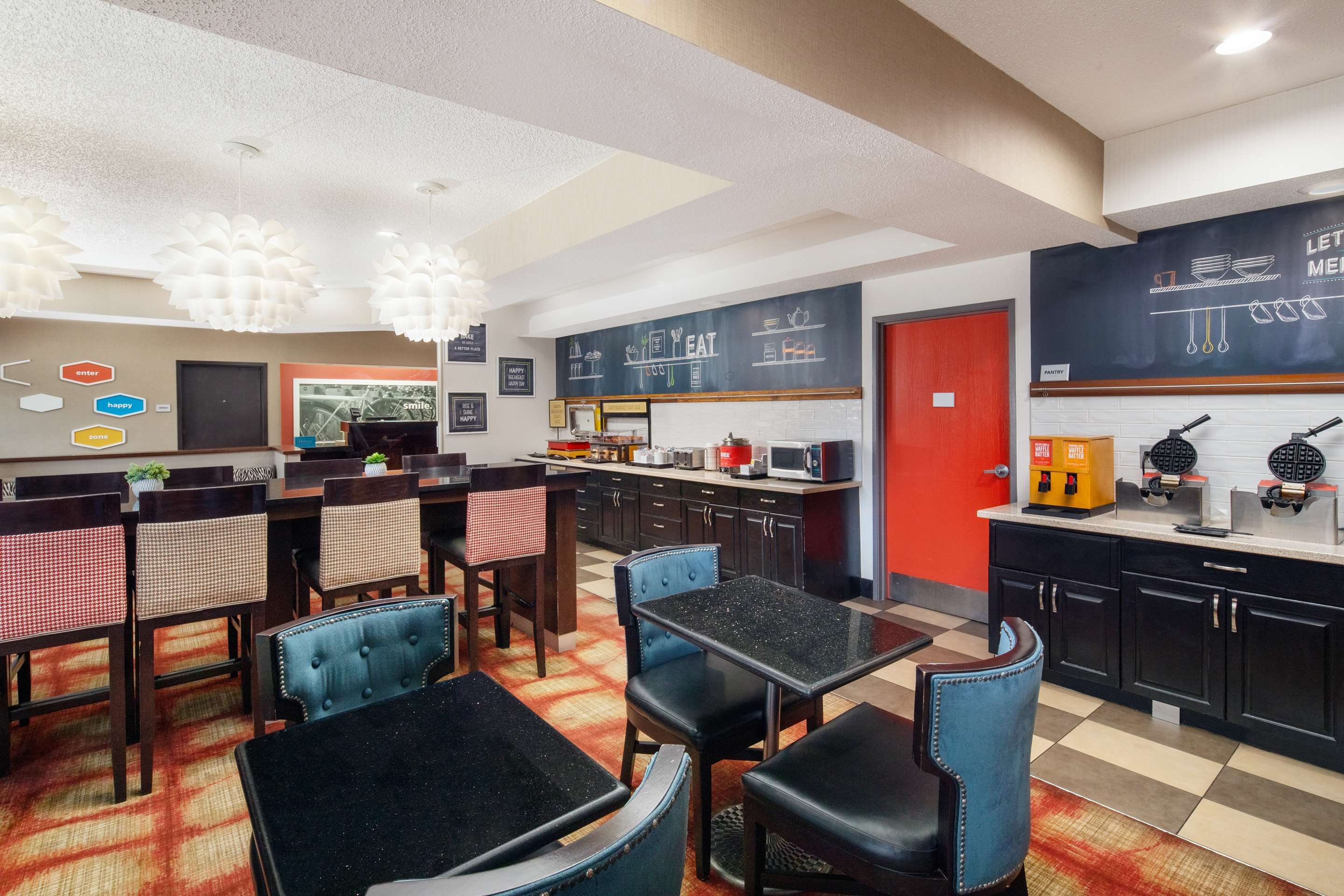 Breakfast Area | Hampton Inn Dayton/Fairborn