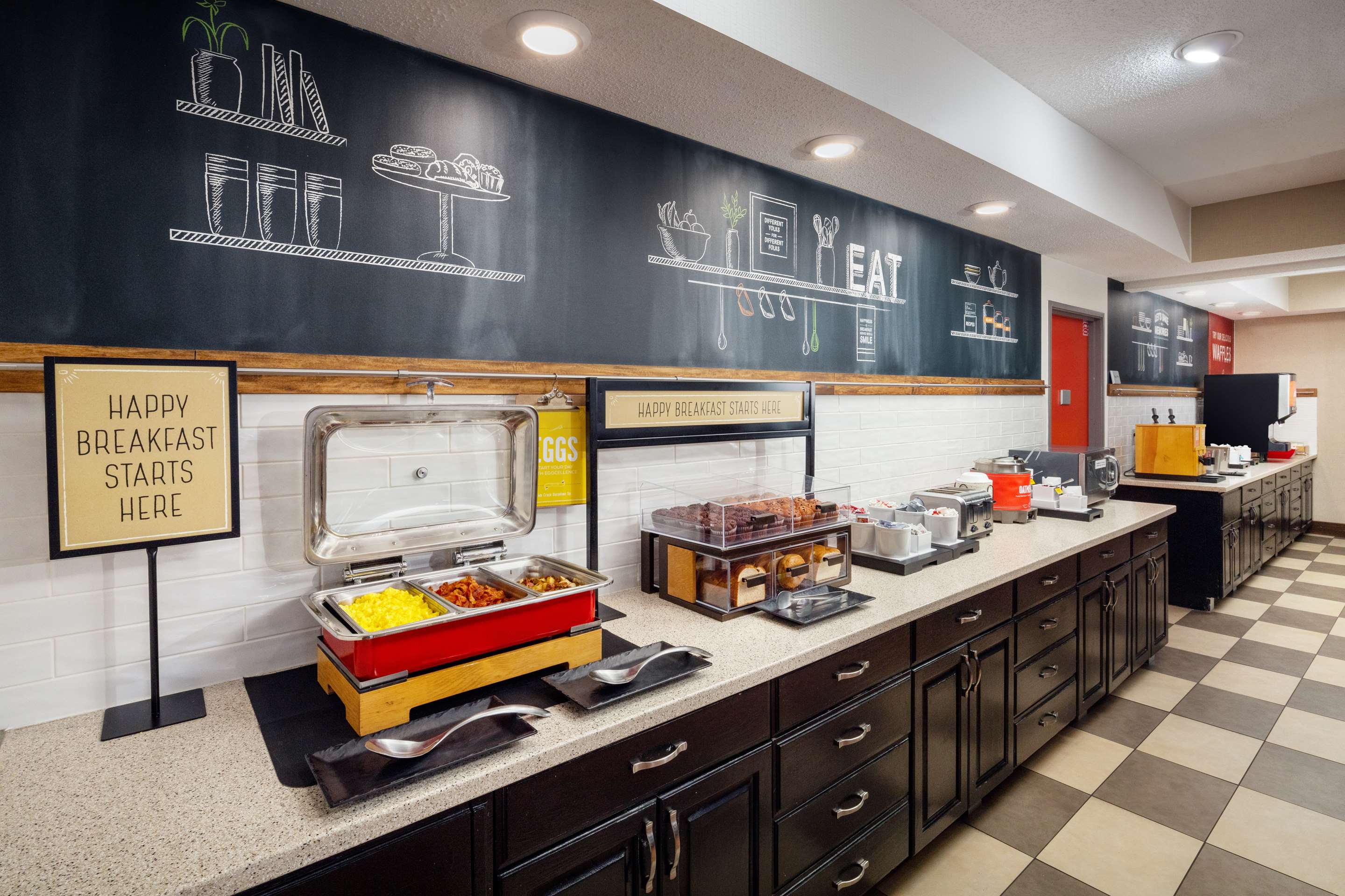 Breakfast Area | Hampton Inn Dayton/Fairborn