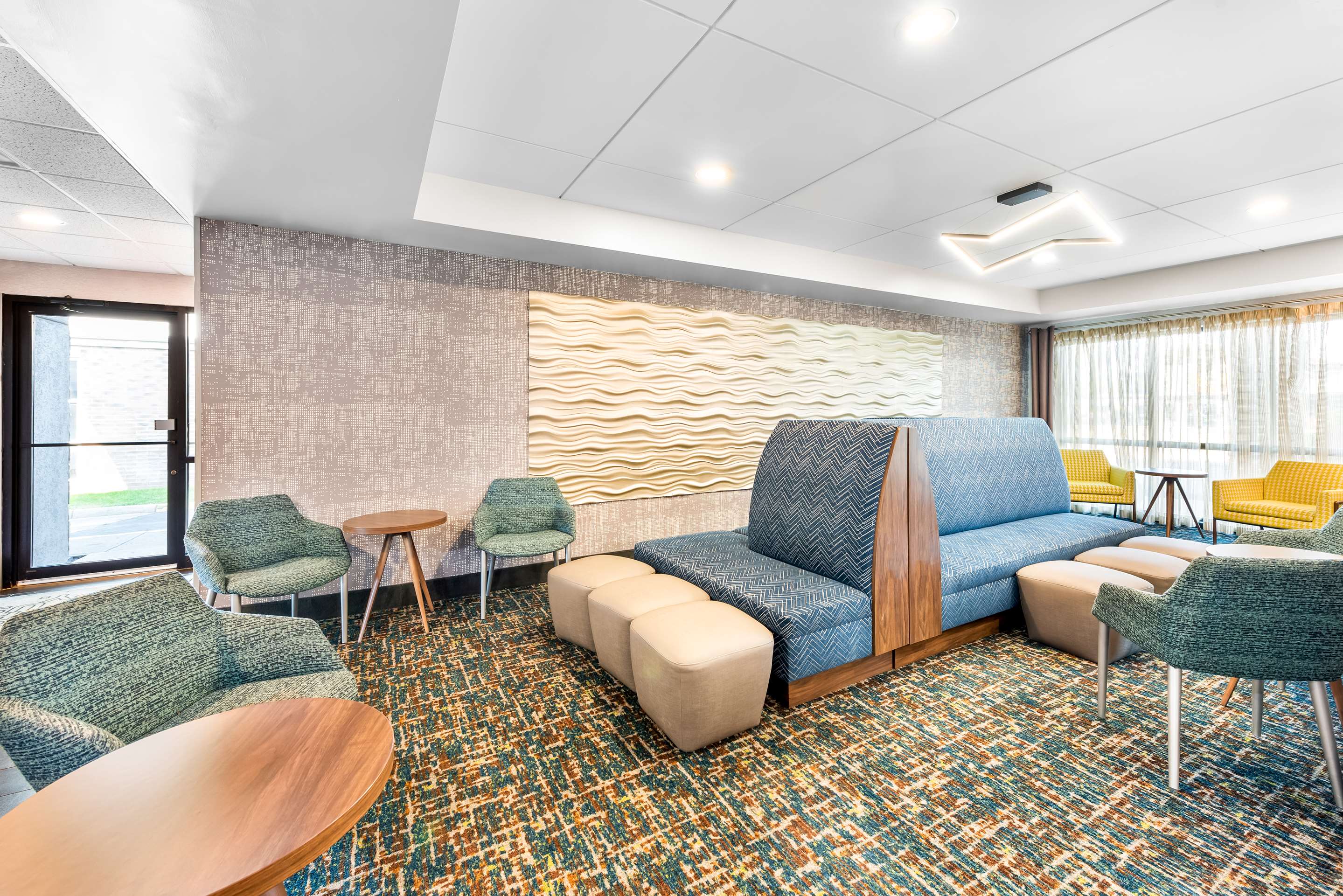 Lobby | Hampton Inn Dayton/Huber Heights