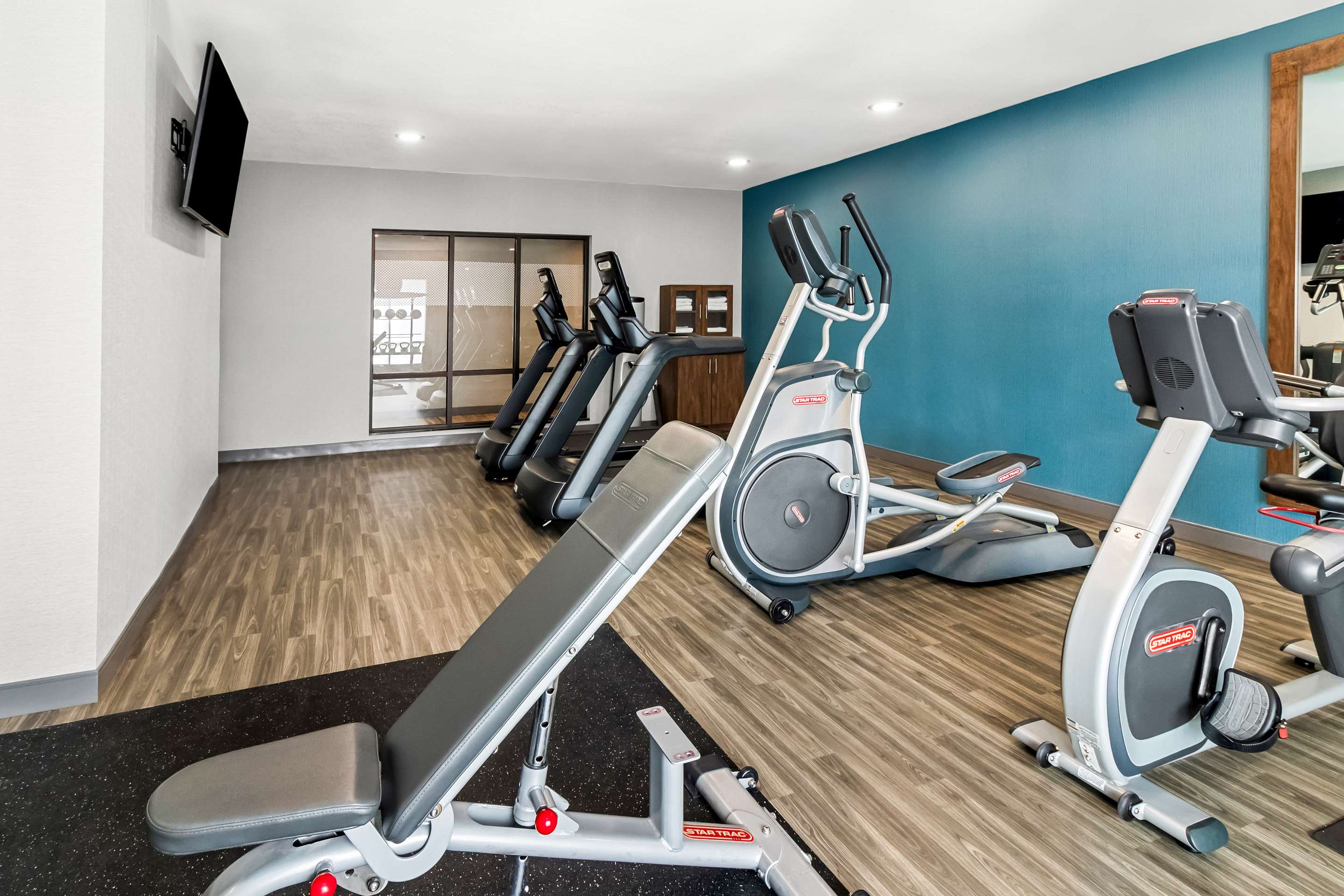 Health club fitness center gym | Hampton Inn by Hilton Dayton South