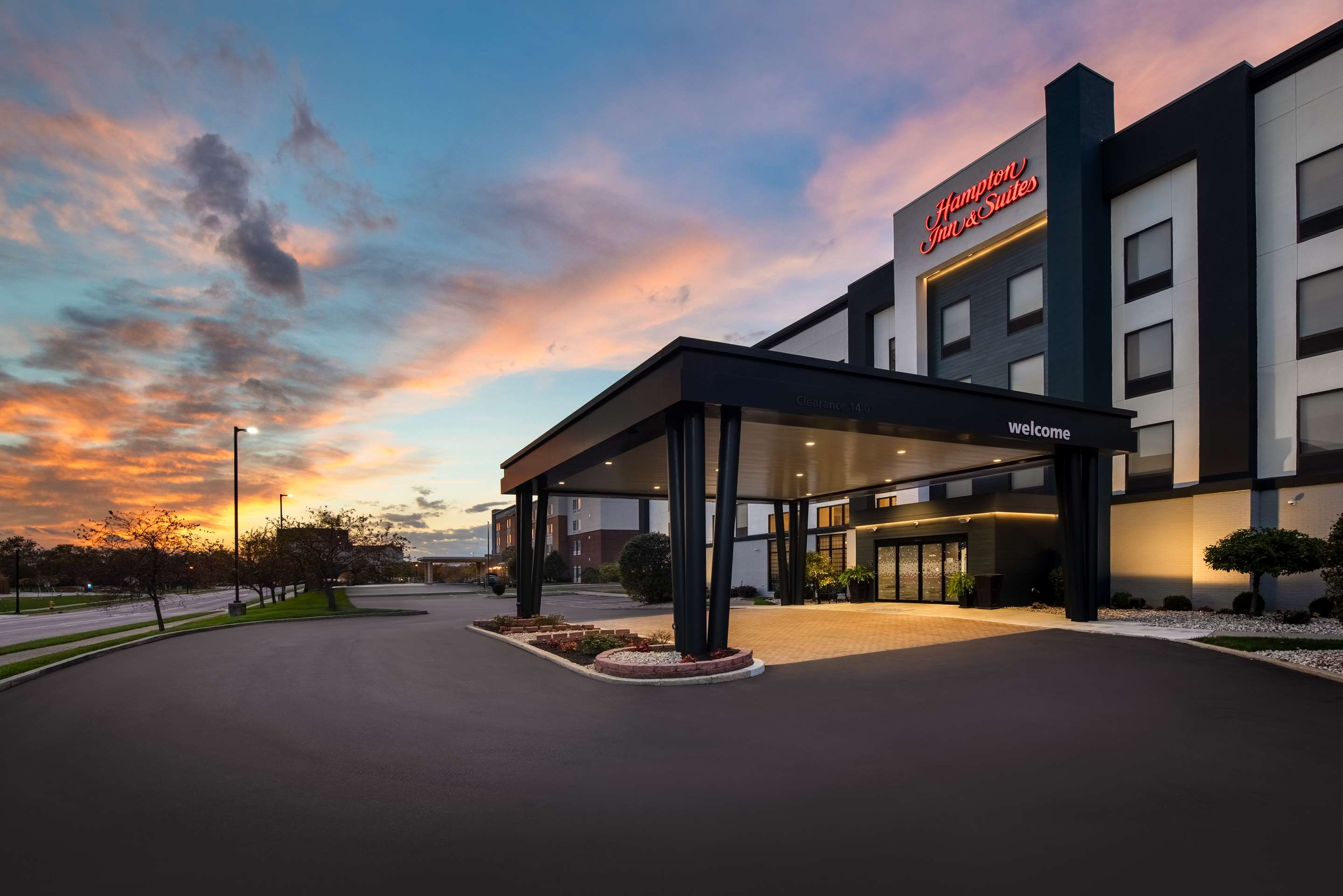 Exterior | Hampton Inn & Suites Dayton - Vandalia