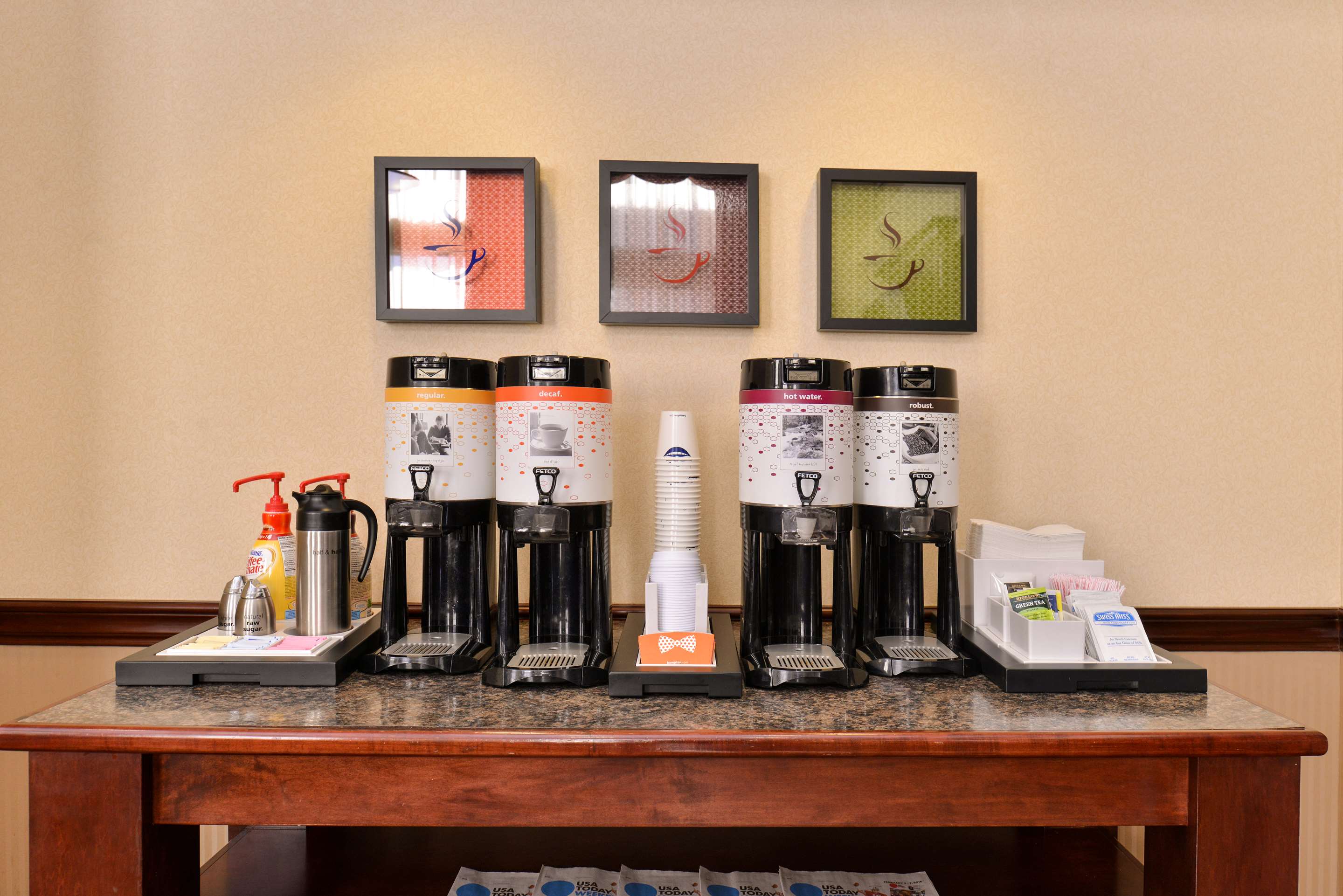 Restaurant | Hampton Inn & Suites Dayton - Vandalia
