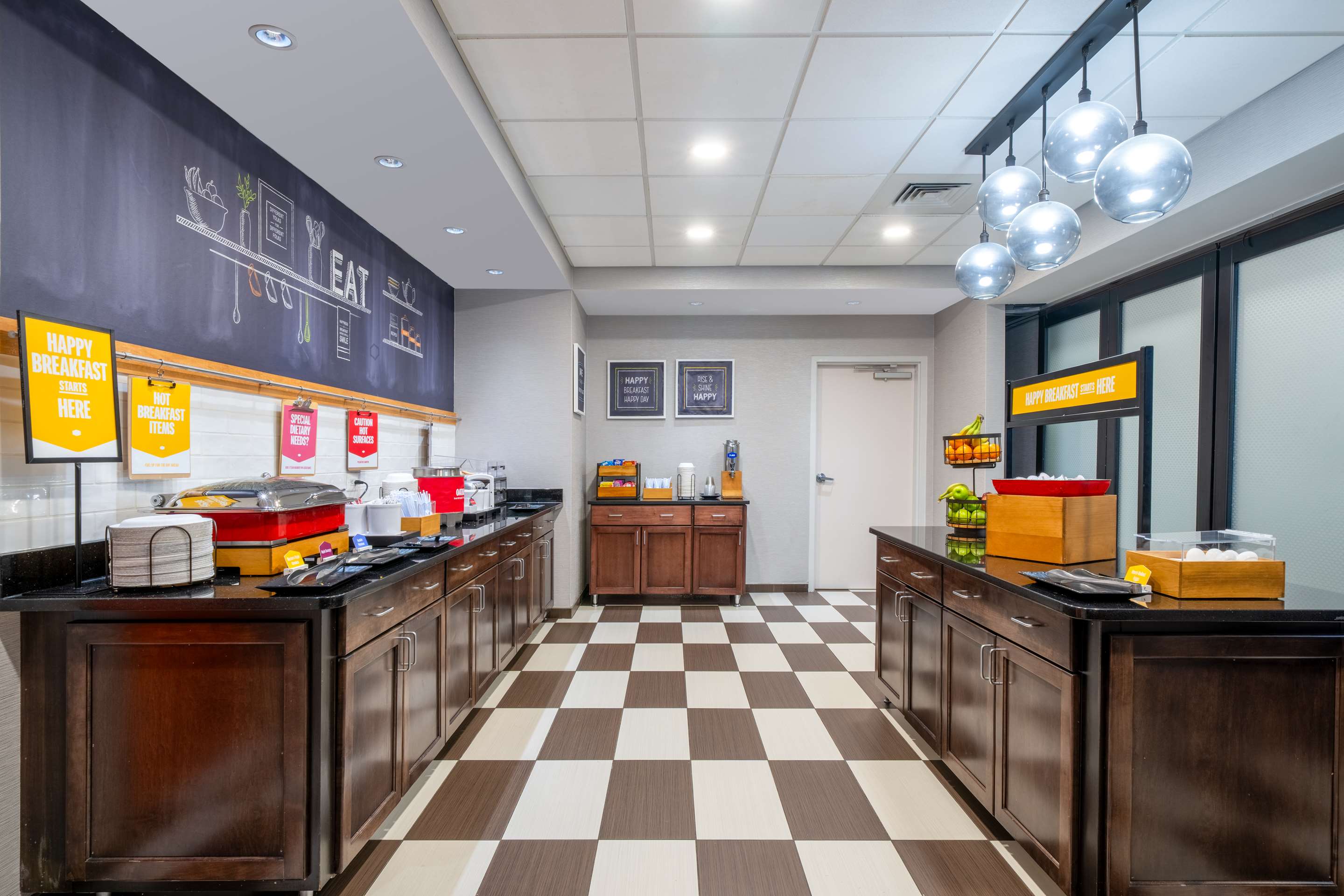 Restaurant | Hampton Inn Dahlgren