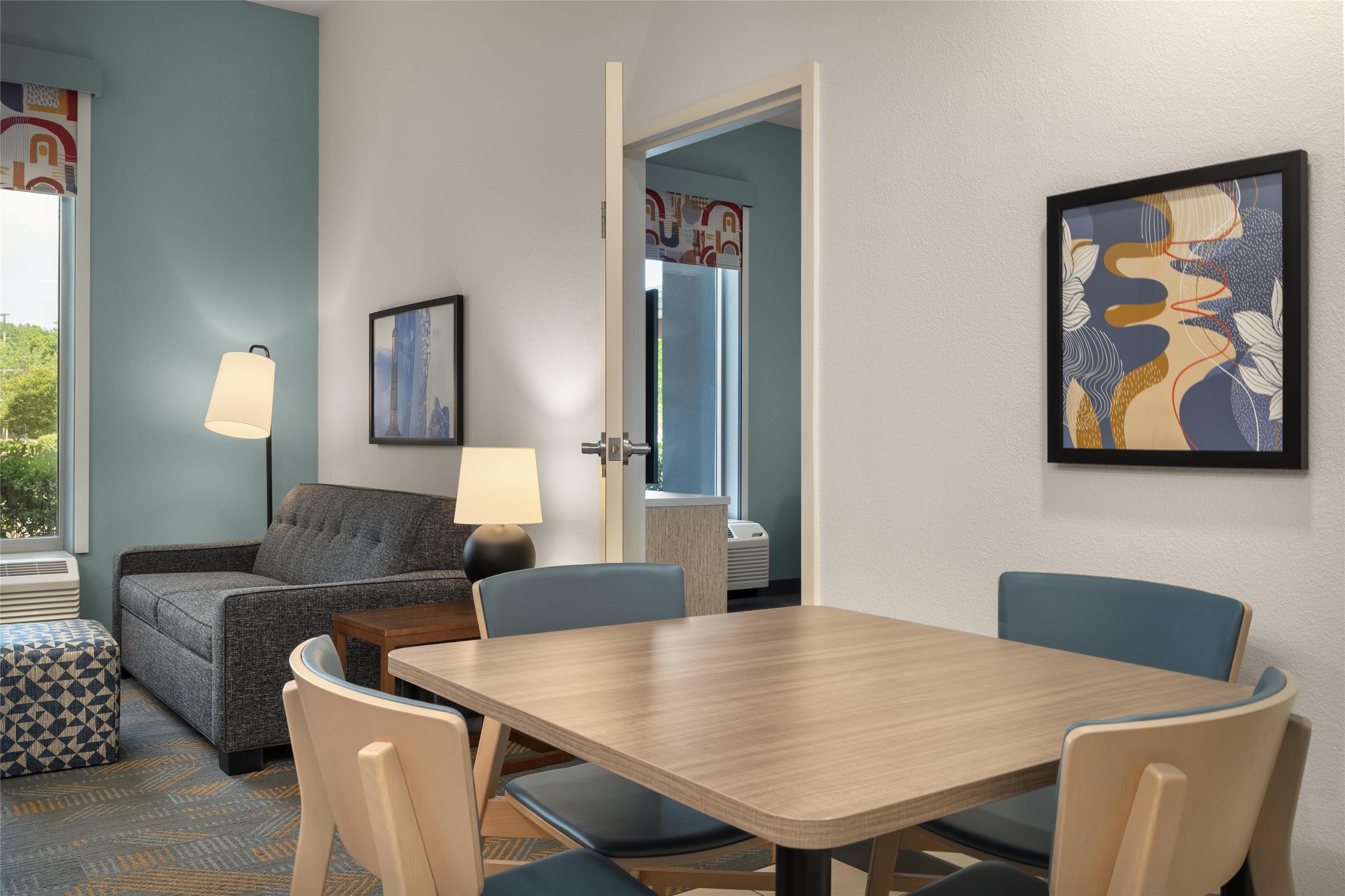 Guest room
