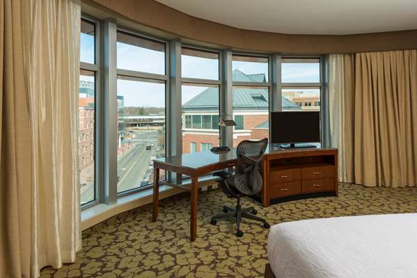  - Hilton Garden Inn Alexandria - I-95 & I-495, Exit 176B