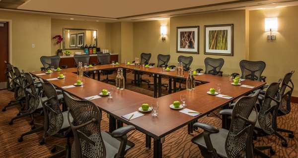  - Hilton Garden Inn Alexandria - I-95 & I-495, Exit 176B