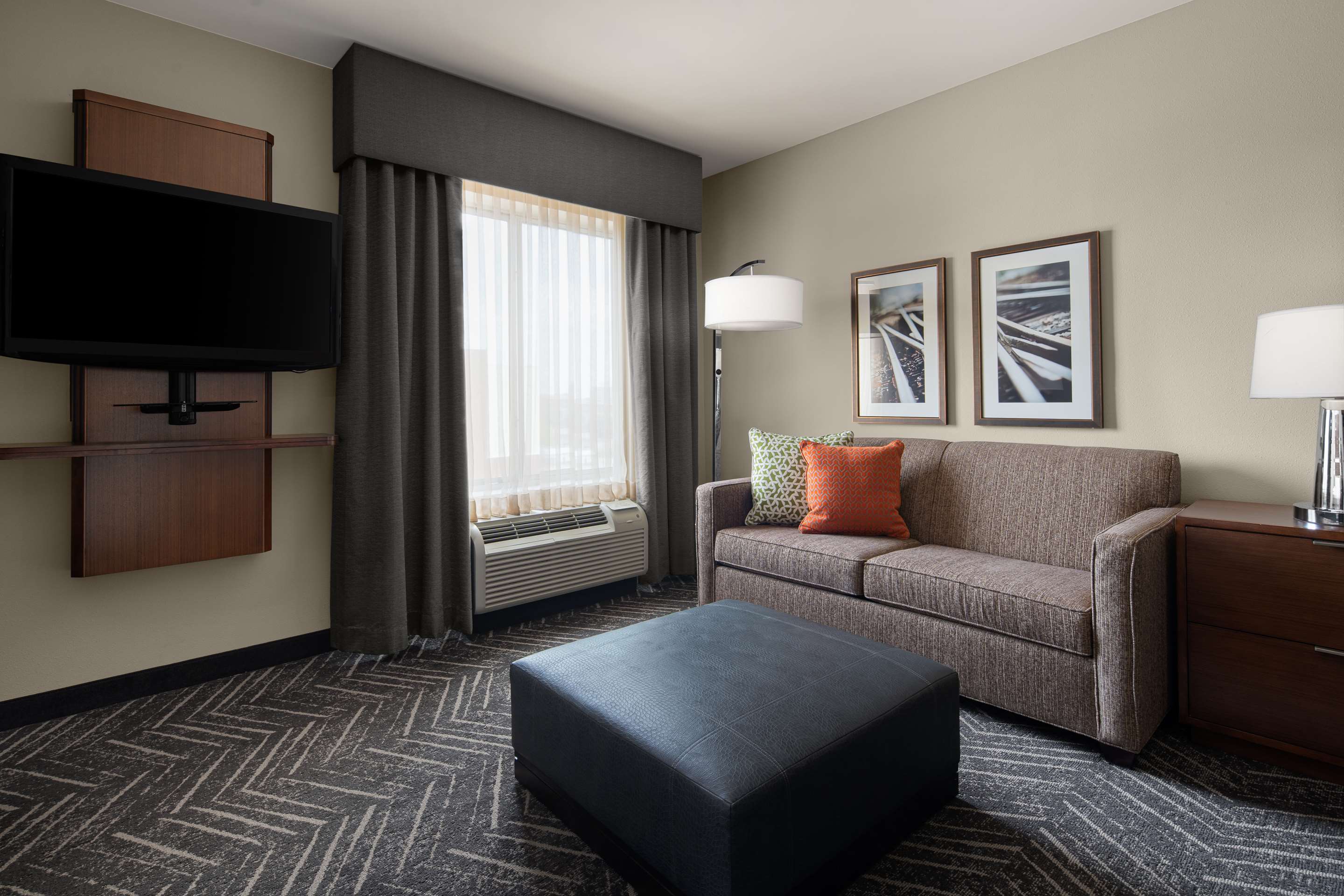 Guest room