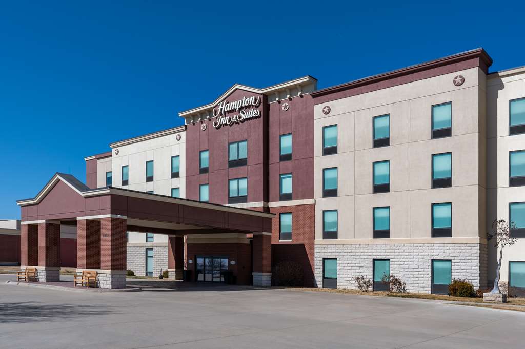 Hampton Inn & Suites - Dodge City
