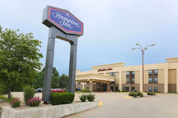 Exterior view - Hampton Inn Forsyth