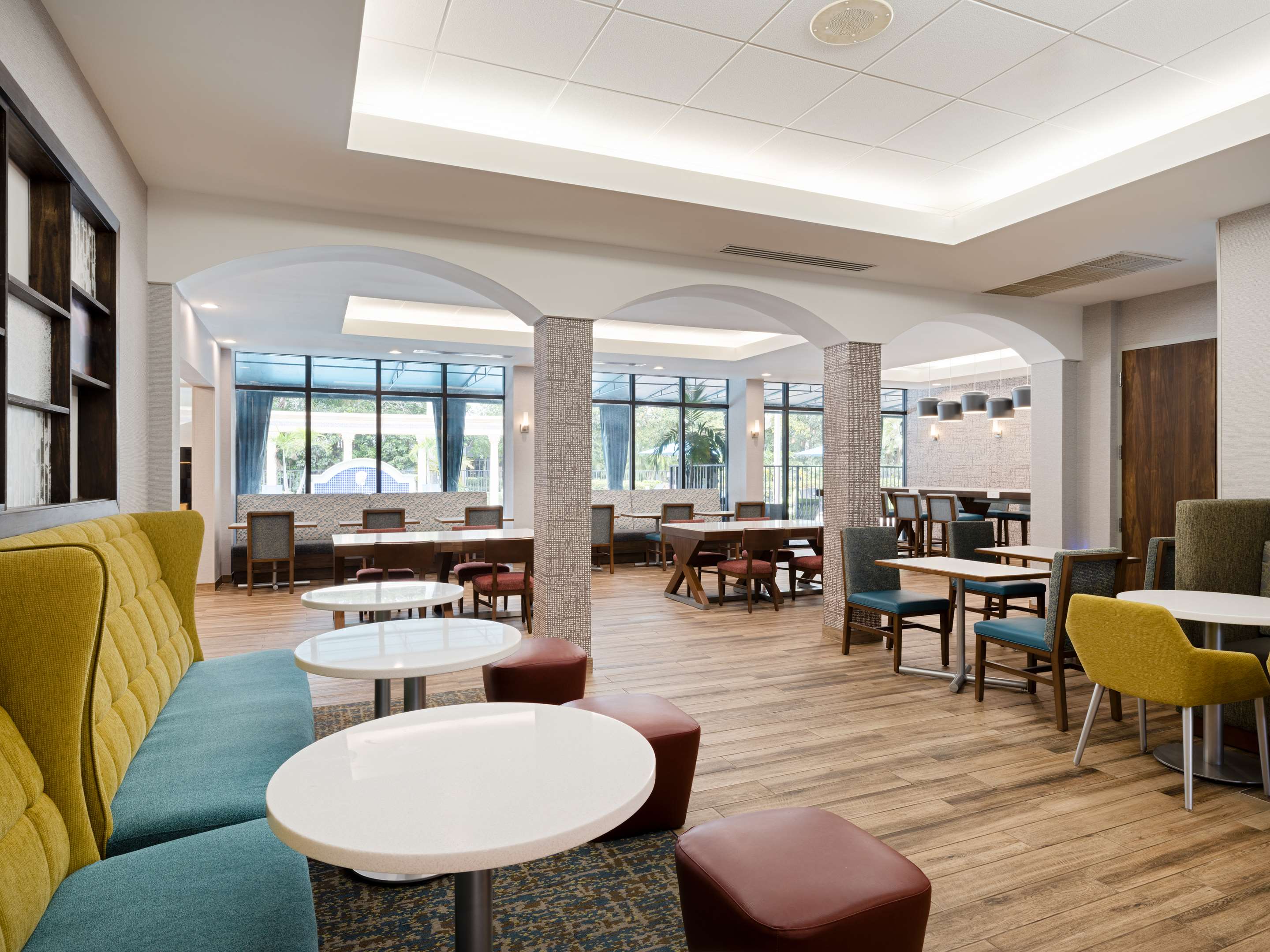 Lobby | Hampton Inn Boca Raton-Deerfield Beach