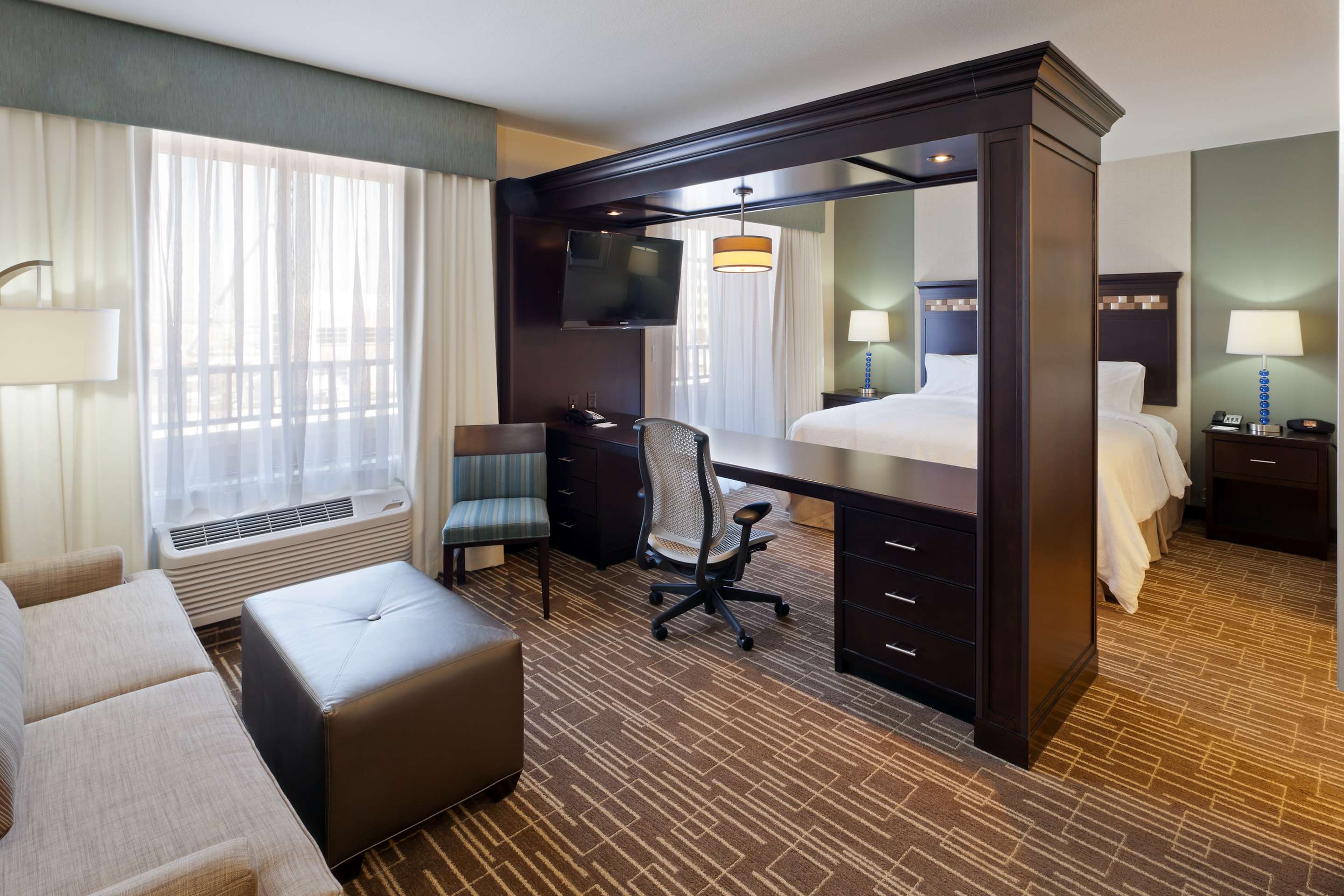 Guest room