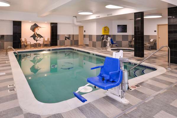 Pool - Hampton Inn & Suites Speer Blvd Denver - I-25, Exit 212