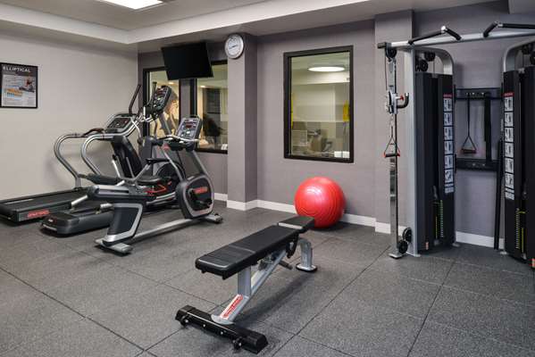 Fitness/ Exercise Room - Hampton Inn & Suites Speer Blvd Denver - I-25, Exit 212