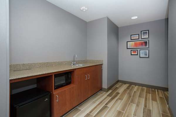  - Hampton Inn & Suites Downtown Denver