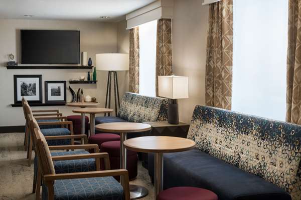 Restaurant - Hampton Inn Golden