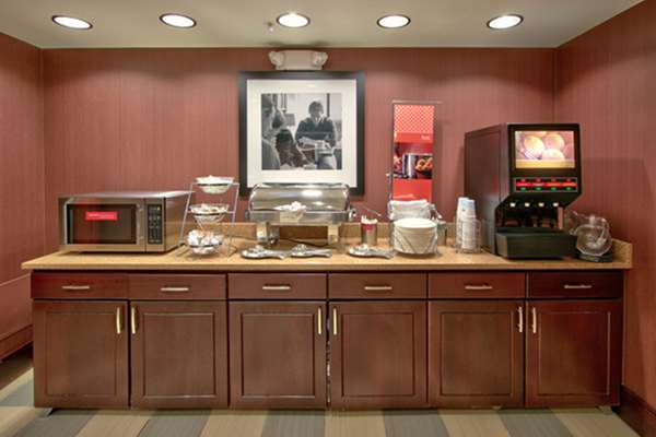 Restaurant - Hampton Inn & Suites Littleton