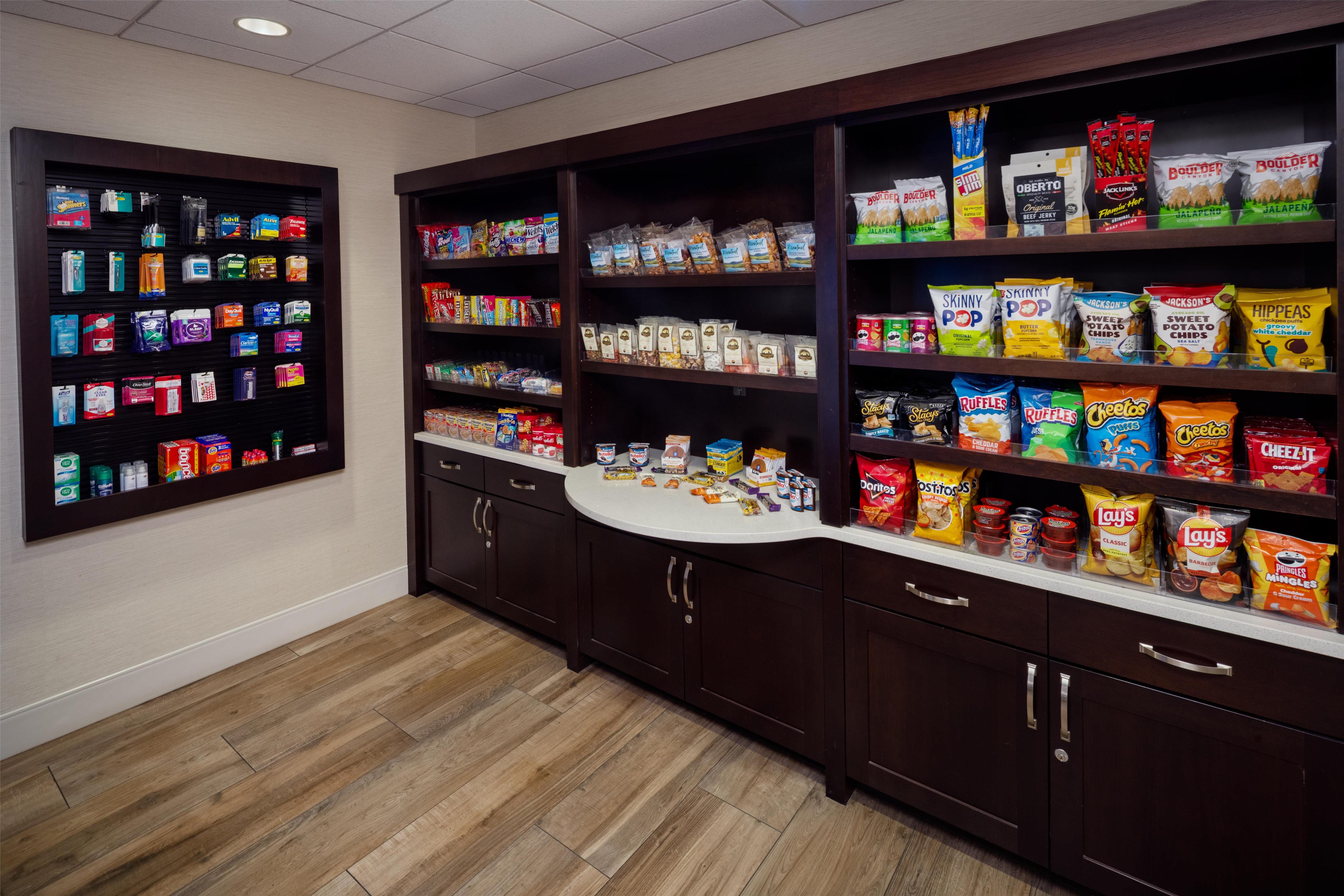 Restaurant | Homewood Suites by Hilton Denver Int'l Airport