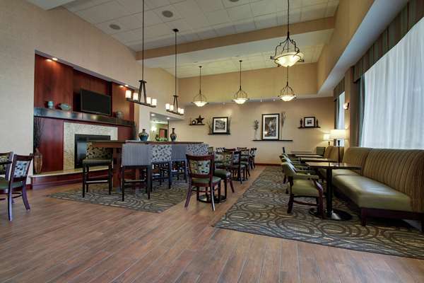 Restaurant - Hampton Inn & Suites Shaffer Parkway Littleton