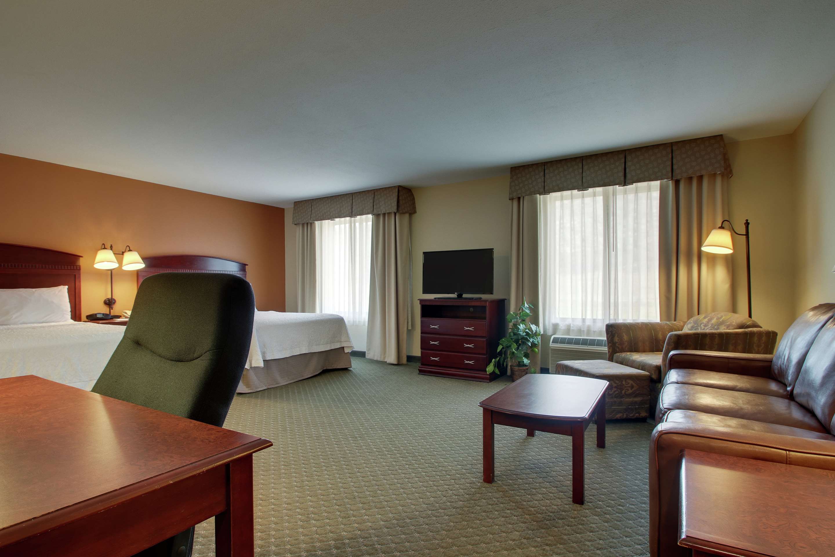 Guest room