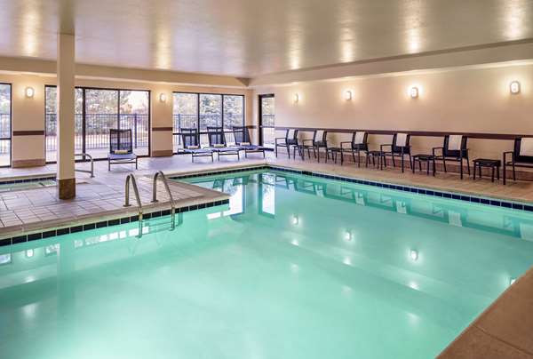 Pool - Hampton Inn Louisville