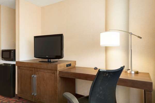  - Hampton Inn Federal Center Lakewood