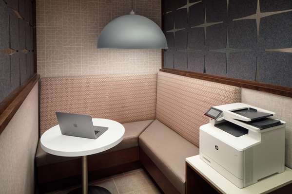 Conference Area - Hampton Inn & Suites Parker