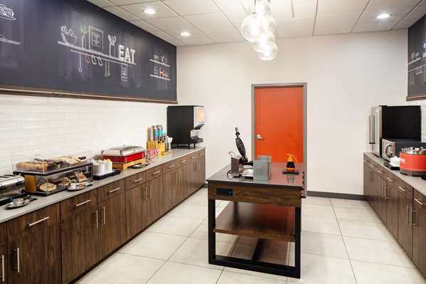 Amenities - Hampton Inn & Suites Parker