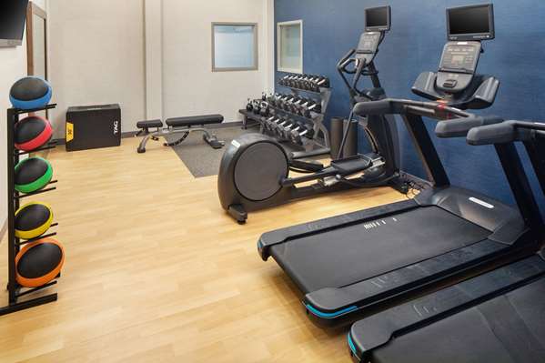 Fitness/ Exercise Room - Hampton Inn & Suites Parker