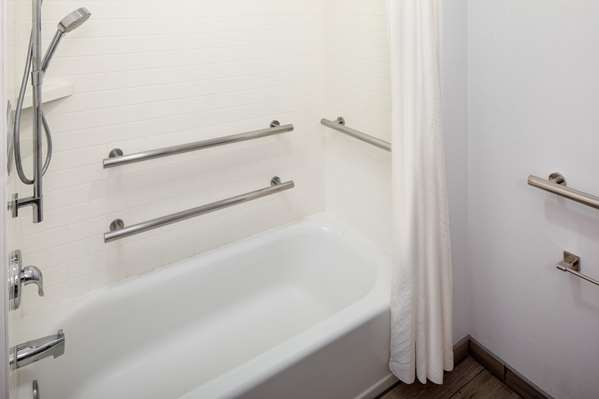  - Hampton Inn & Suites Parker