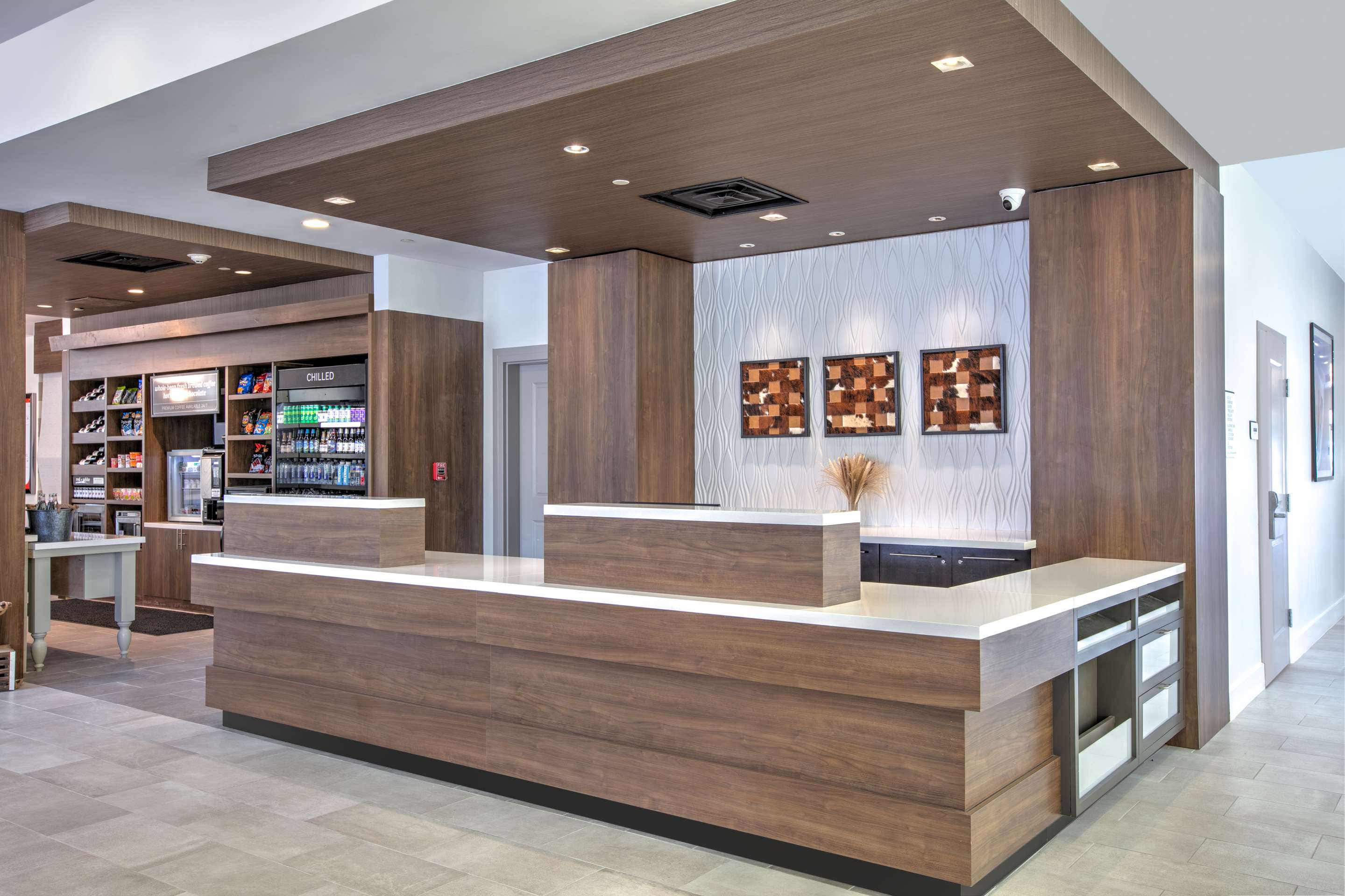 Reception | Hilton Garden Inn Dallas/Arlington