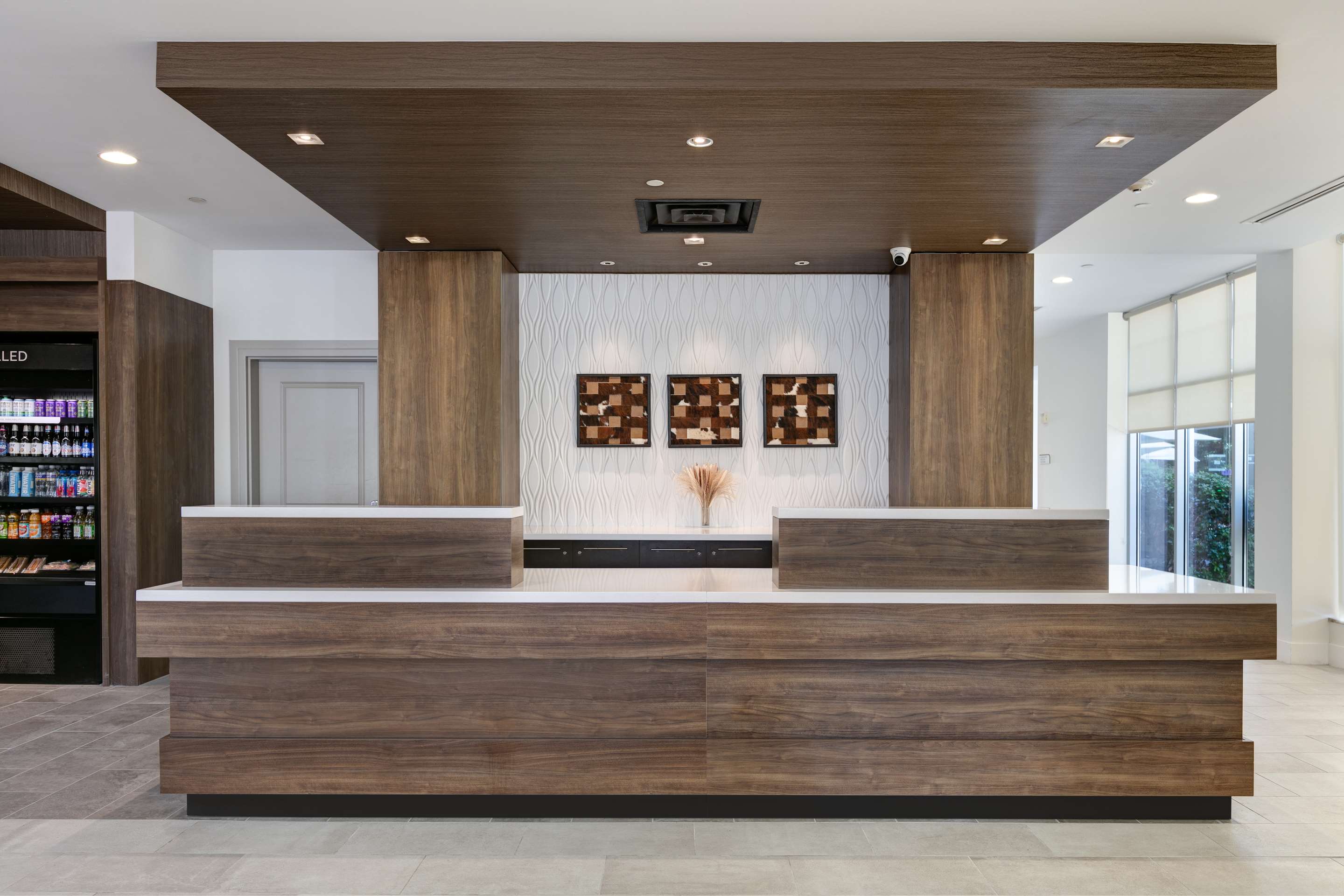 Reception | Hilton Garden Inn Dallas/Arlington