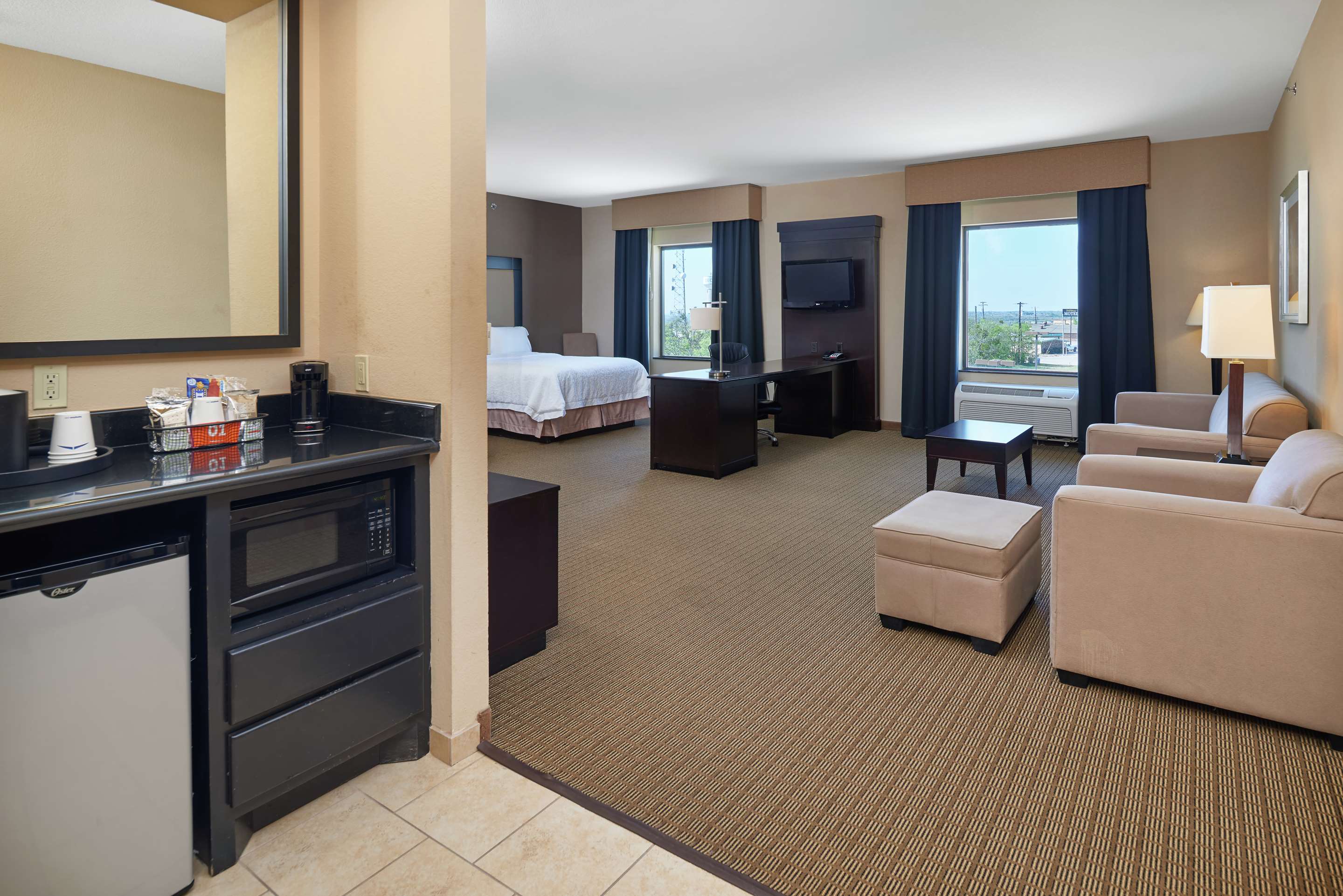 Guest room