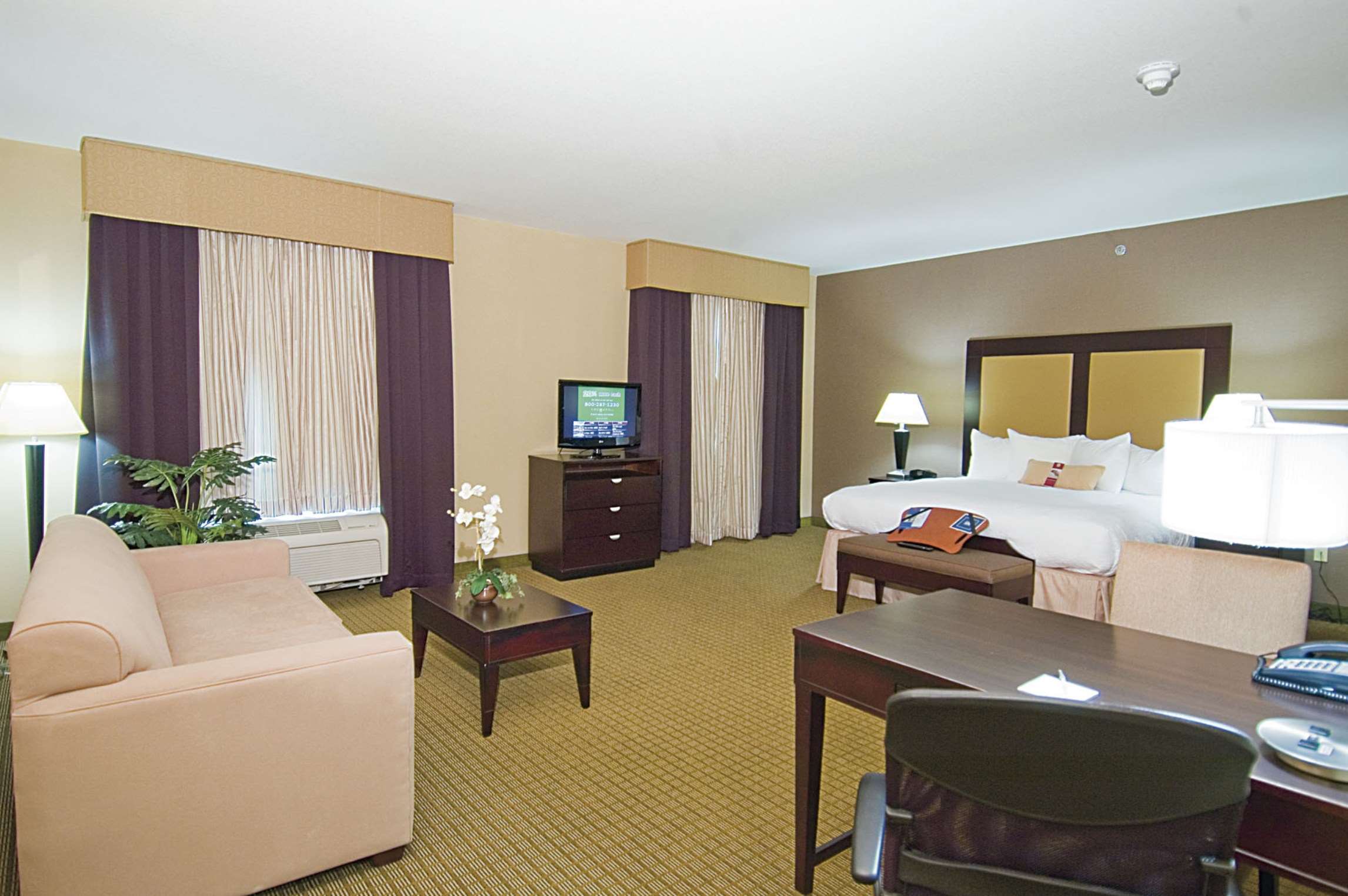 Guest room