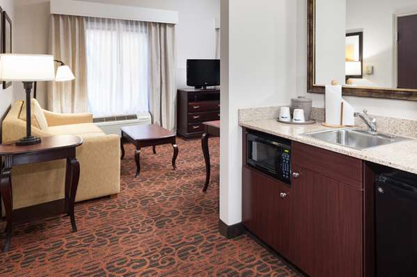  - Hampton Inn & Suites Dothan